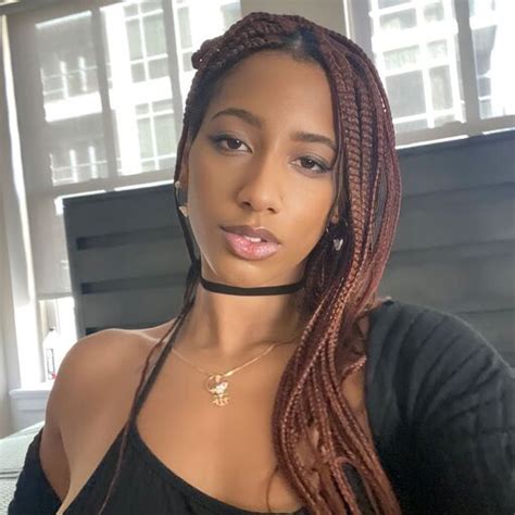 Angel Fernandez (@angelferrnandezz) .